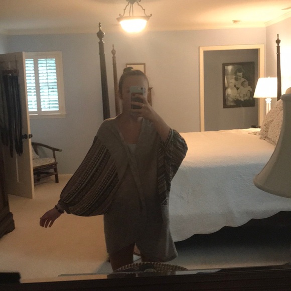 Sweater - Picture 2 of 3